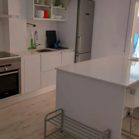 Espectacular En Primera Linea De Mar Con Acceso Directo A La Playa, Piscina Y Zonas Familiares - Es-9-163 Apartment Miami Playa