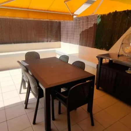 Apartment Espectacular En Primera Linea De Mar Con Acceso Directo A La Playa, Piscina Y Zonas Familiares - Es-9-163 Miami Playa