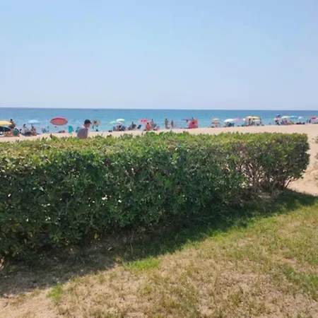 公寓 Espectacular En Primera Linea De Mar Con Acceso Directo A La Playa, Piscina Y Zonas Familiares - Es-9-163